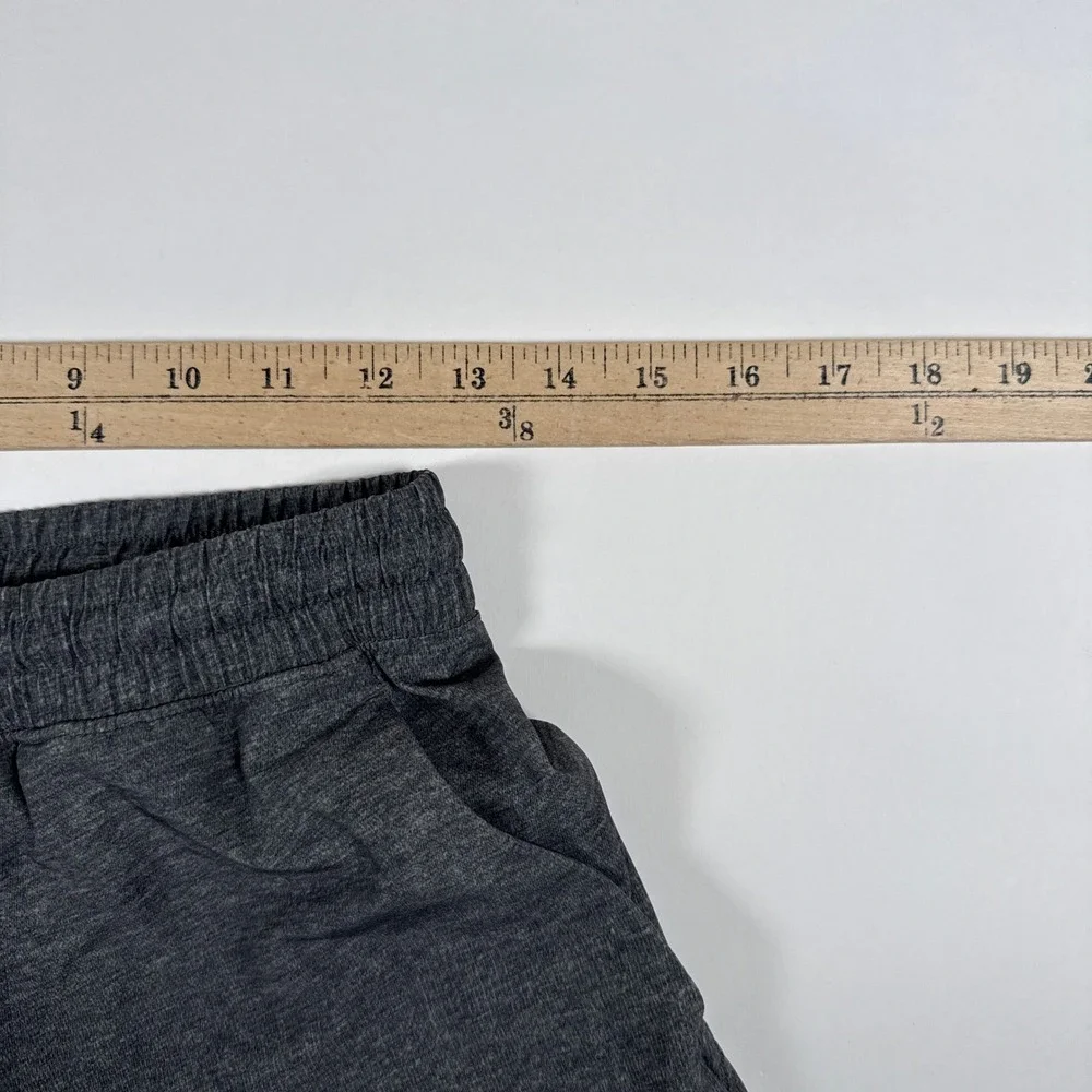 Lululemon Shorts Mens S Gray Pace Breaker Out Of‎ Mind Liner 9